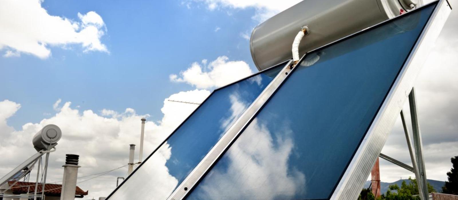 hliakoi thermosifwnes