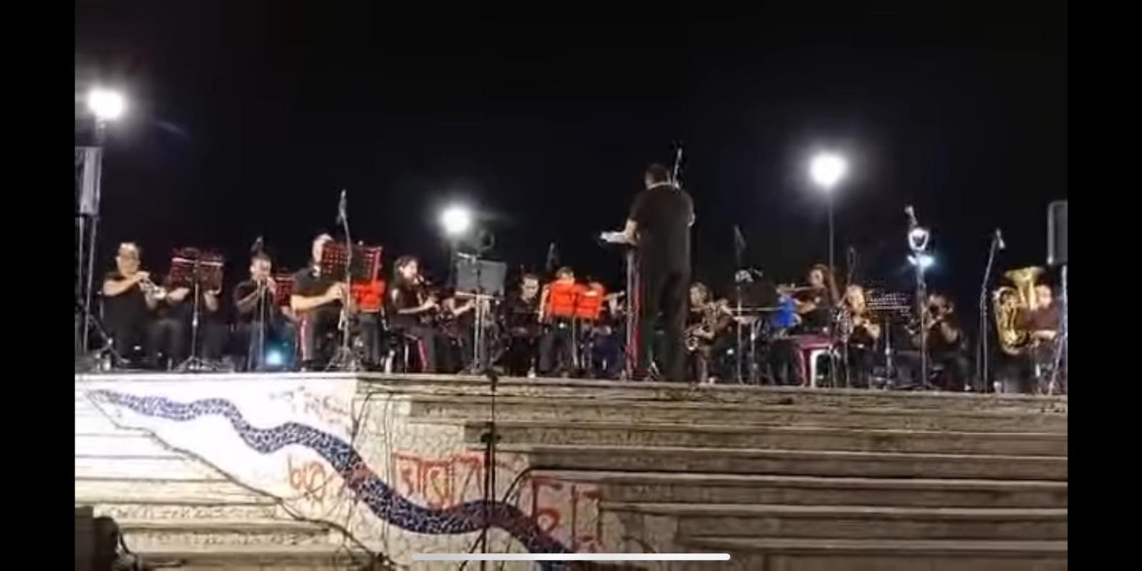 naftiki evdomada