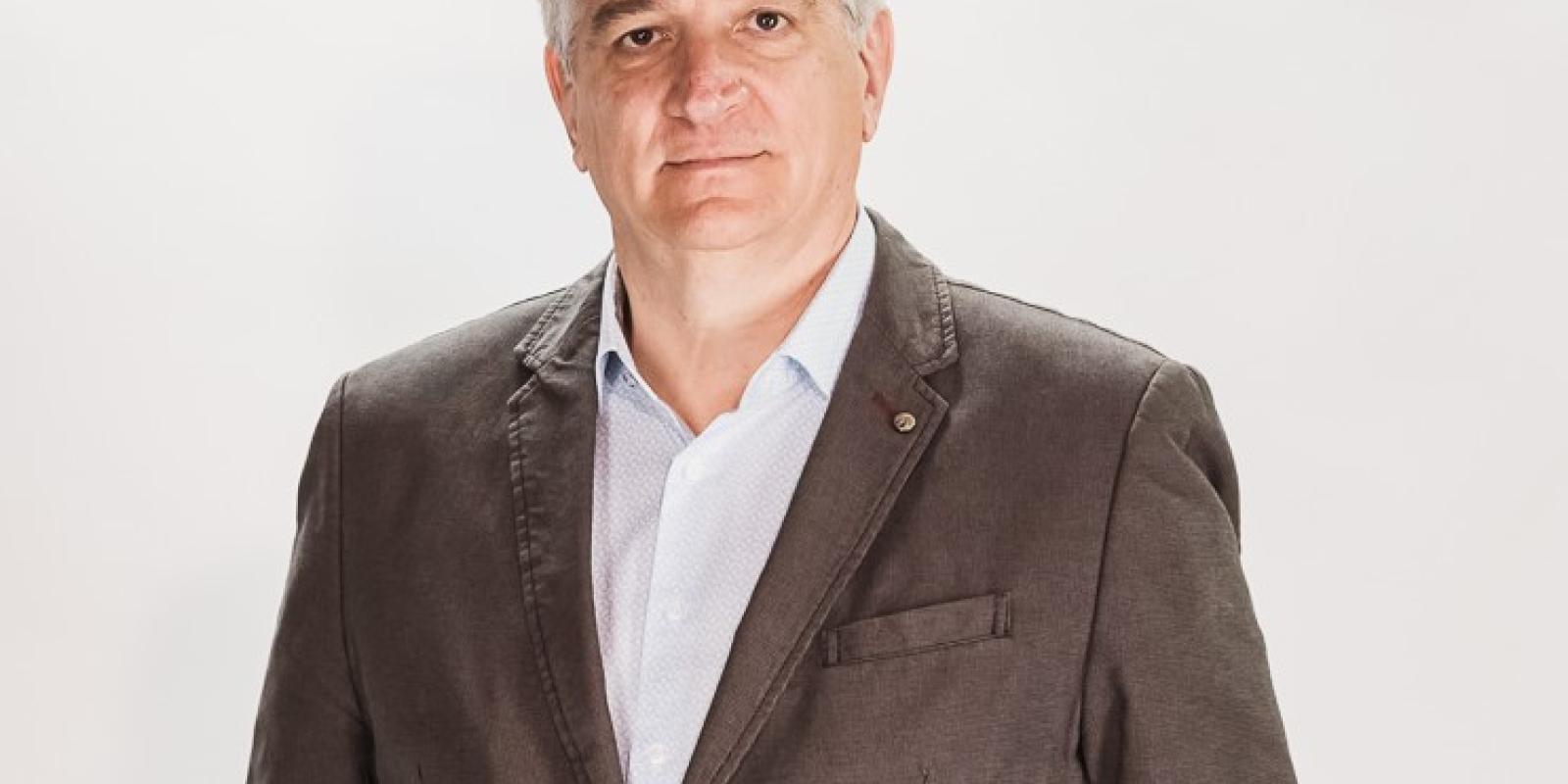 μν 