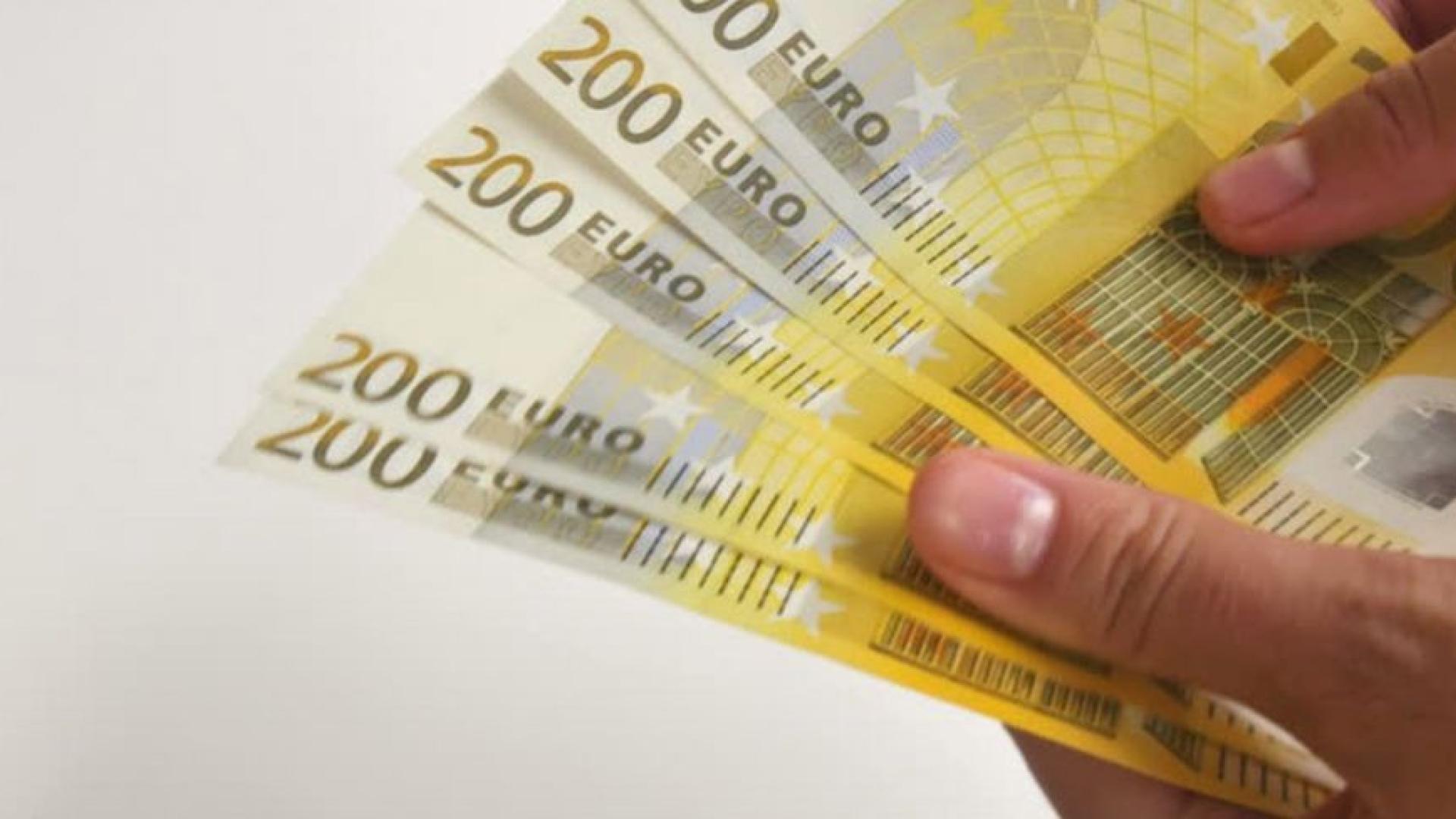 1000-euro.