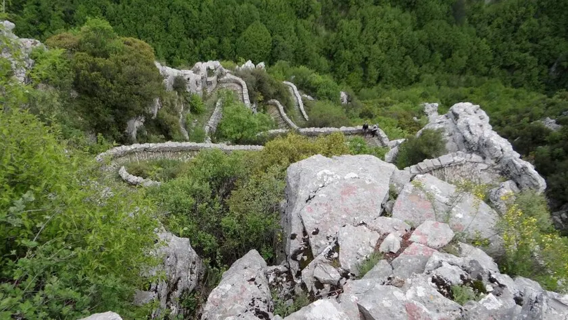 vikos-gorge